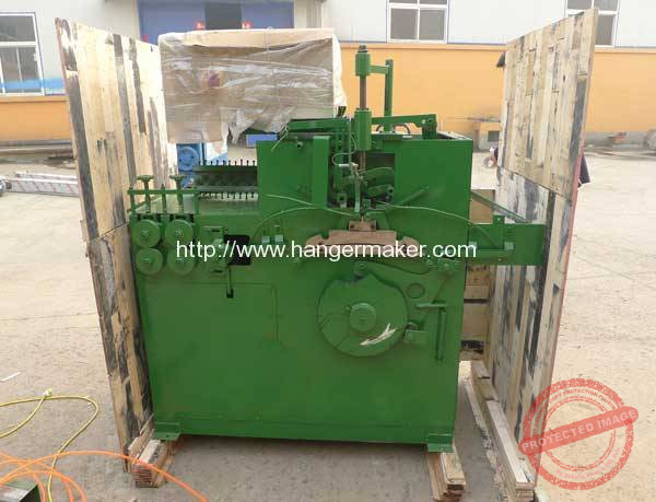 Plastic-Coated-Wire-Hanger-Plywood-Package-Delivery