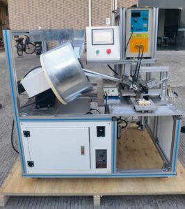 Semi-Automatic Hanger Hook Inserting Machine for Iran Customer Semi-Automatic Hanger Hook Inserting Machine for Iran Customer