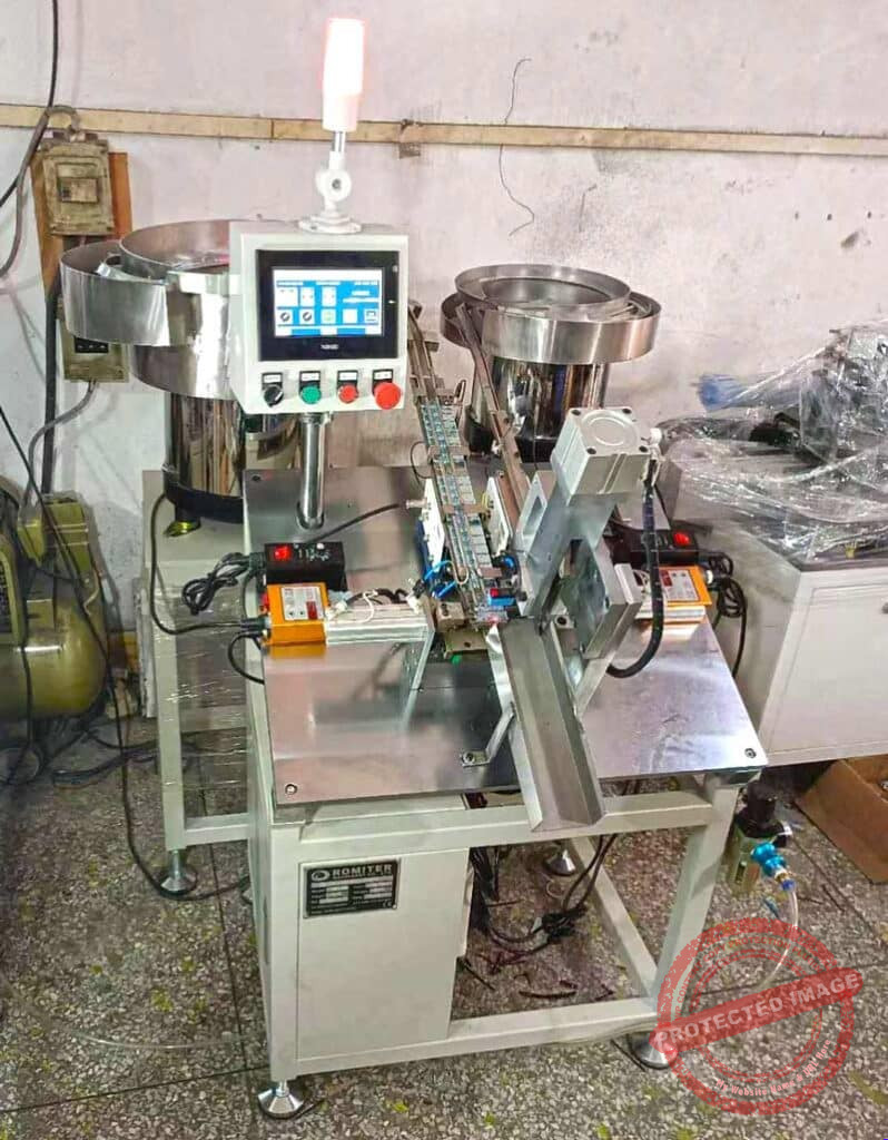 Fore Clip Machine Automatic Hanger Metal Clip Rubber Mat Assembling Machine | Wire Hanger ...