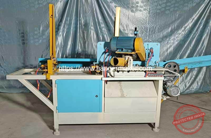 Automatic-CNC-Type-Wooden-Plate-Feeding-Cutting-Machine-for-Wooden-Hanger-Production-Line
