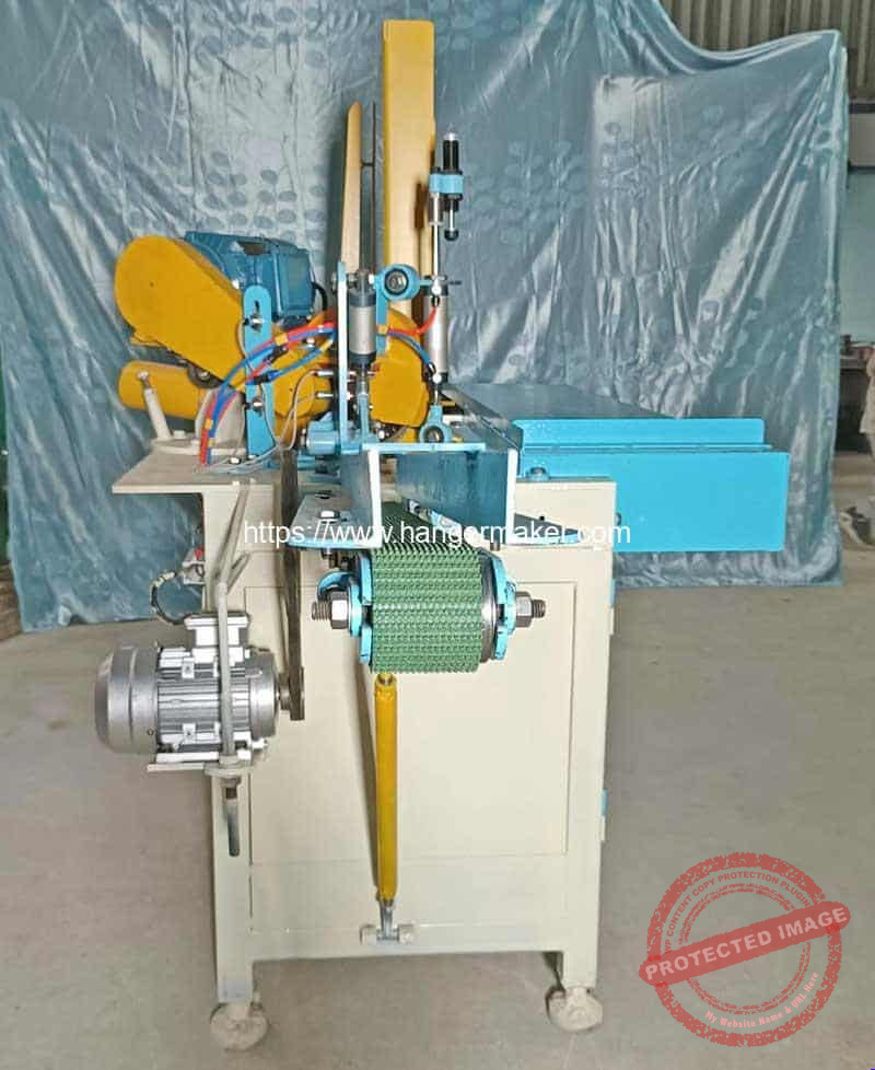 Automatic-Feeding-Wooden-Hanger-Parallelogram-Wooden-Plate-Sawing-Cutting-Machine